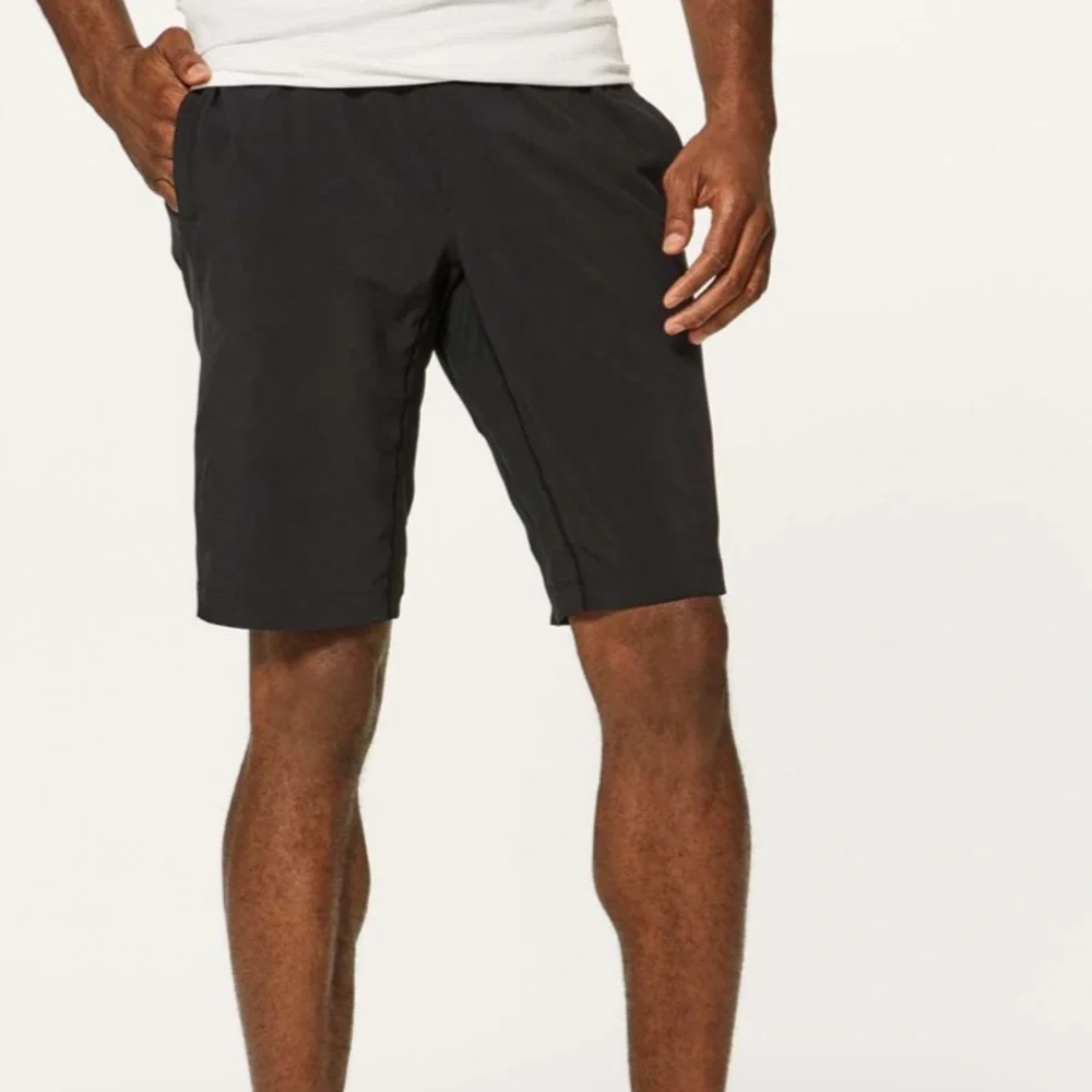 Lululemon the short running shorts black unlined large L